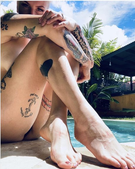 Bec Rawlings pretty actress archive