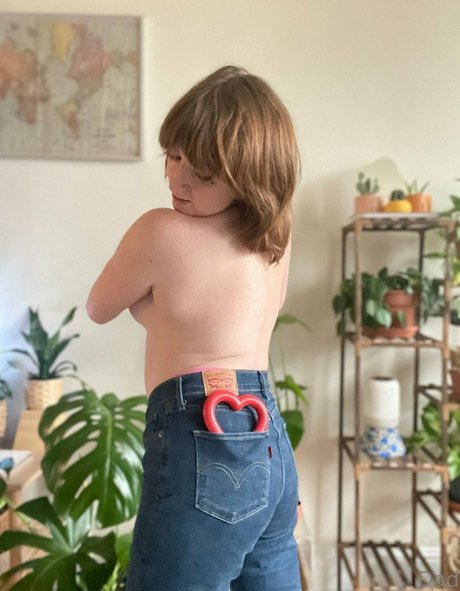 Dadeleine star exclusive archive