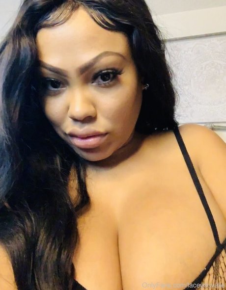 Lacey Duvalle art model photos