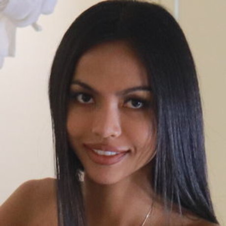 Poppy Thai free pornstar photo