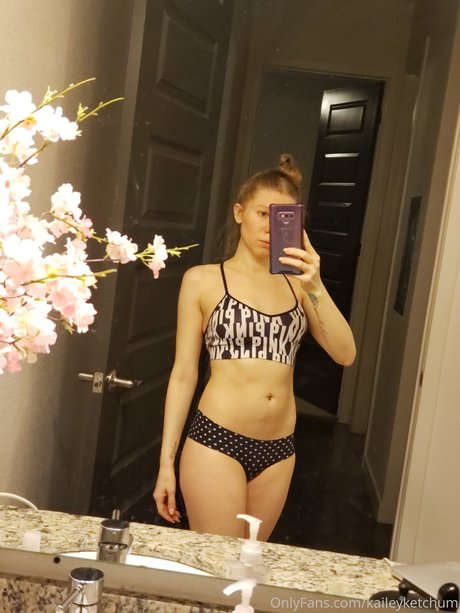 Kailey Ketchum_ star sexy gallery