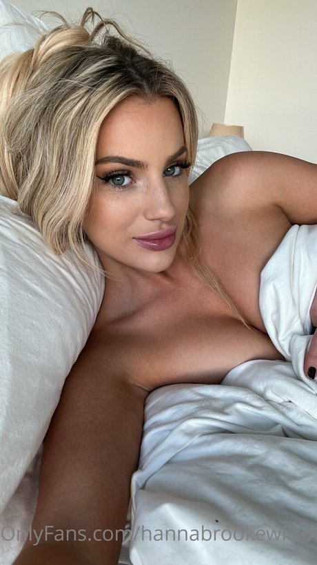 Hanna Brooke Wilson xxx star photo