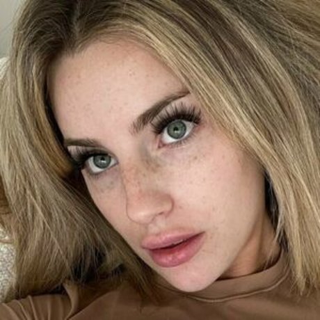 Hanna Brooke Wilson pornstar nice photos