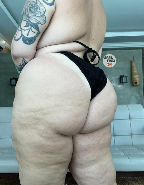 aprilfoxx naked model archive