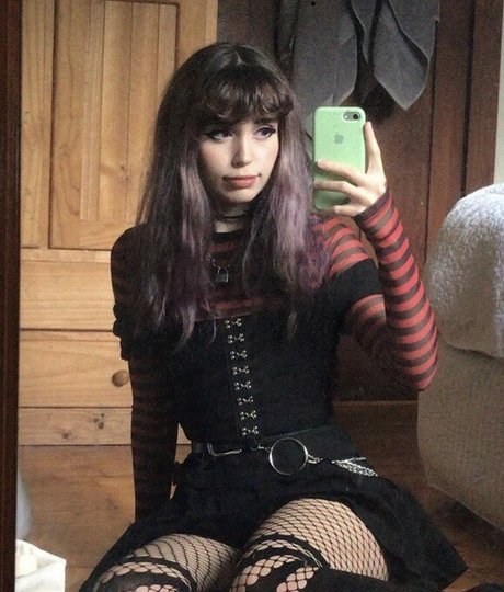 Mia Rodriguez model naked pics