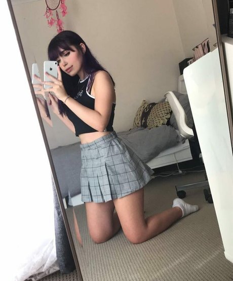 Mia Rodriguez star naked pics