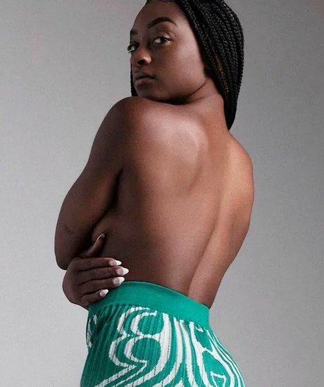 Simone Biles model pornographic pics
