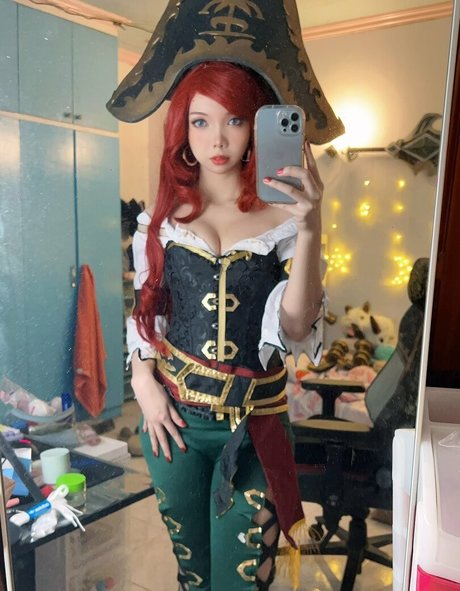 KitzCua erotic star pic
