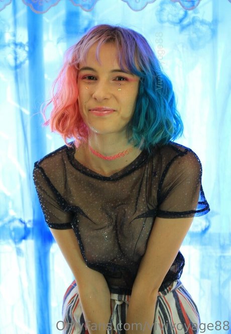 vivivoyage88 model sexy photos