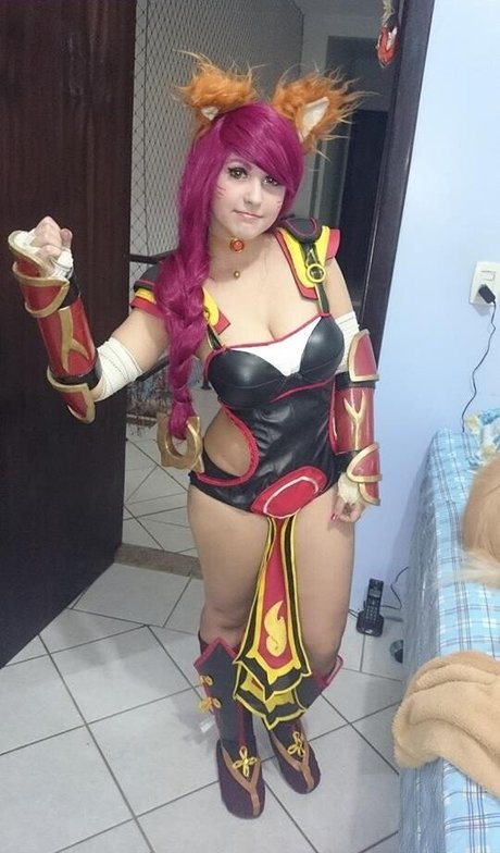 Renata Melo sexy star gallery