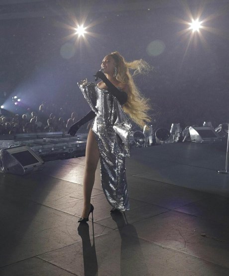 Beyonce exclusive star archive