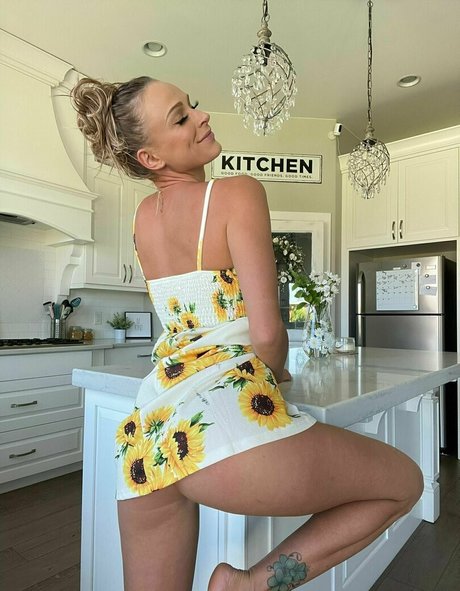 Emma Hix star pretty picture