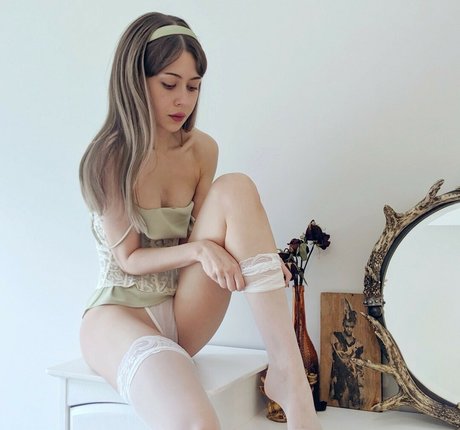 Aria Parker model exclusive archive