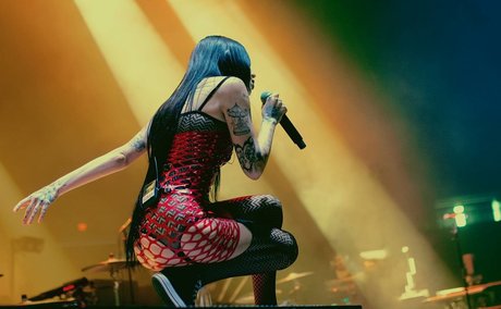 DeathbyRomy model free photos