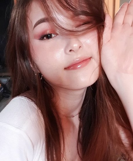 Tinakitten star best photo