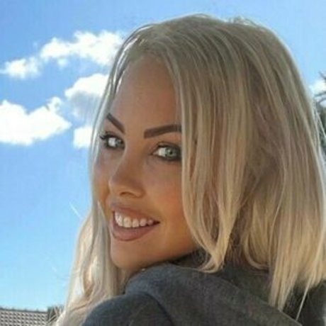 evieleana star naked images