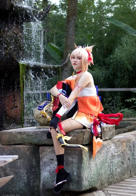 Kawaii Fox Tyan model erotic images