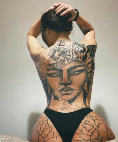 Sara Secciss beautiful star pic