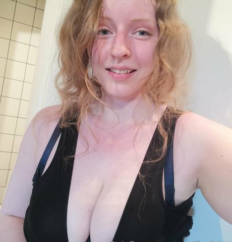 certifiedhips actress pics