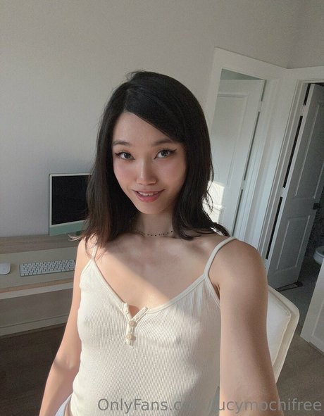 lucymochifree thumbnail