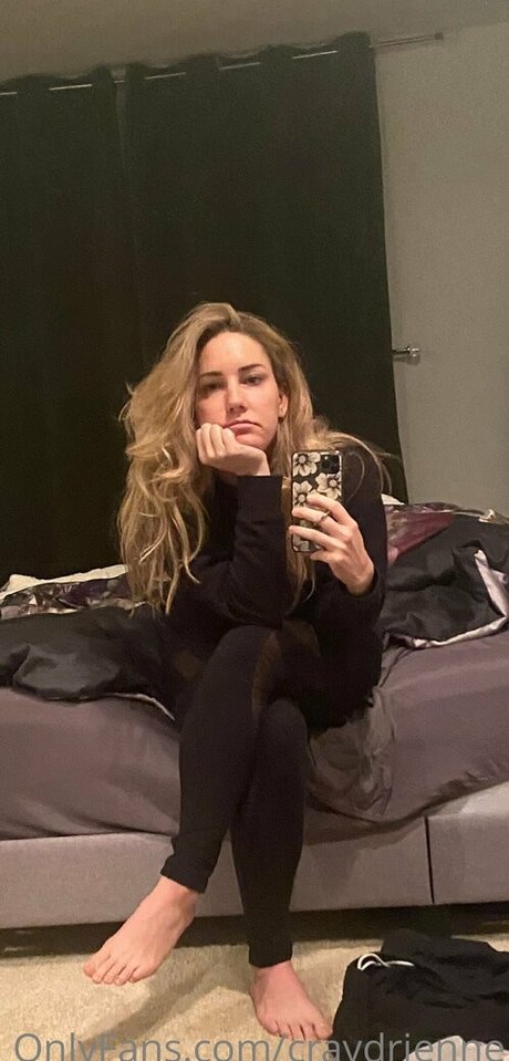craydrienne naked model pics