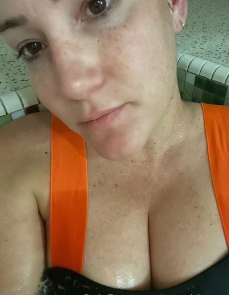 craydrienne naked pornstar images