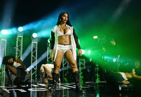 Joseline Hernandez model high quality images