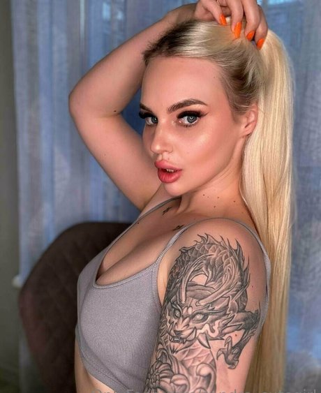 sandra cutegirl nude model photo