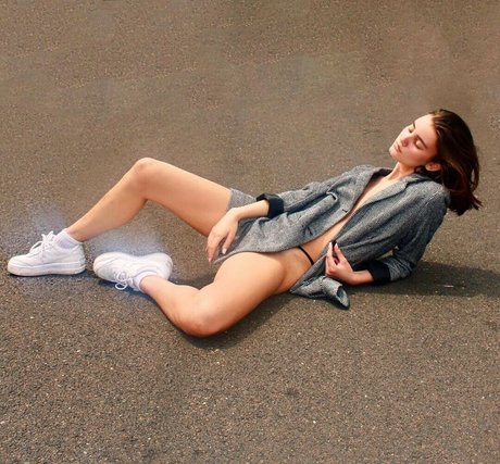 Bec Lauder adult model archive