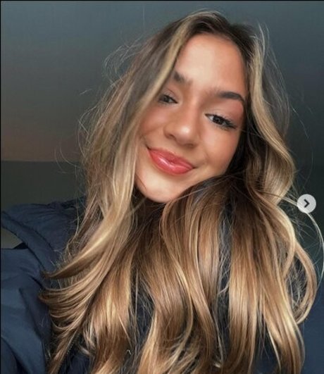 Emily Legler perfect model pics