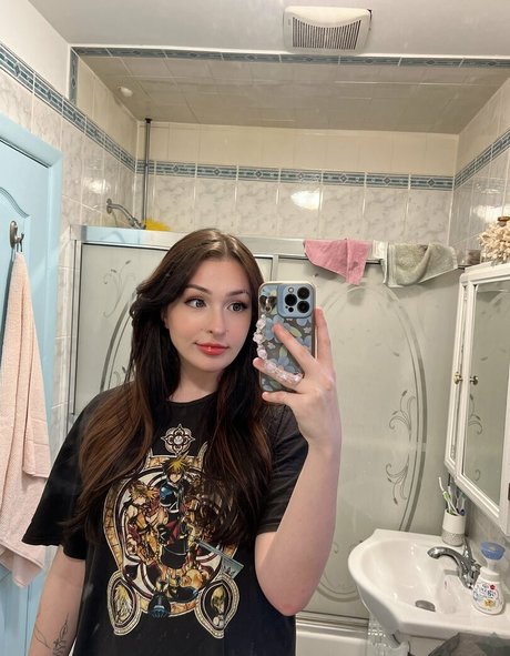 avafreaks hot model image