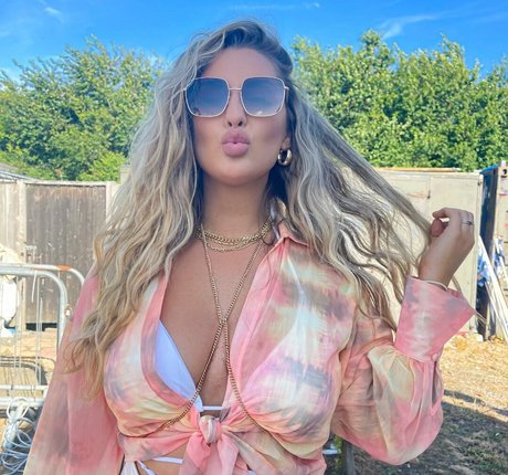 Daisydooxx art model images