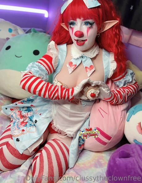 clussytheclownfree star porn photo