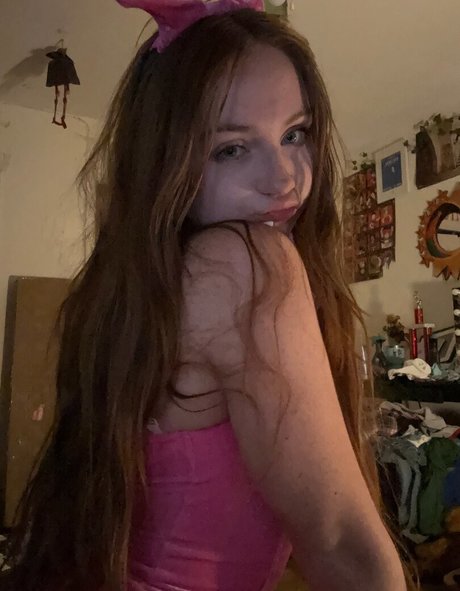 Thqtty star exclusive pictures