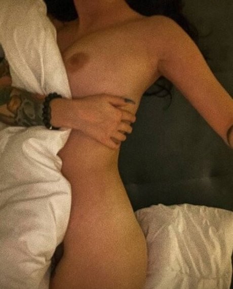 darina cat nude actress image