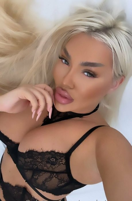 sarahstonnee pornographic model gallery