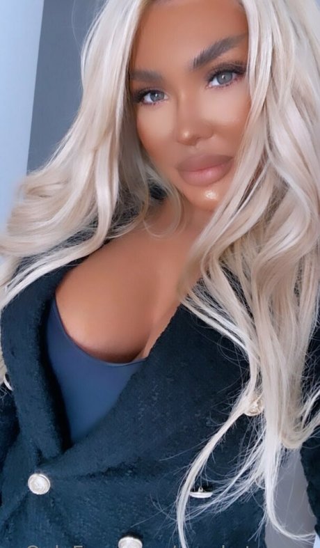 sarahstonnee star nudes photos