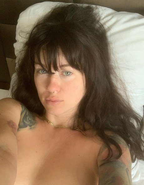 xmishacrossx model top gallery