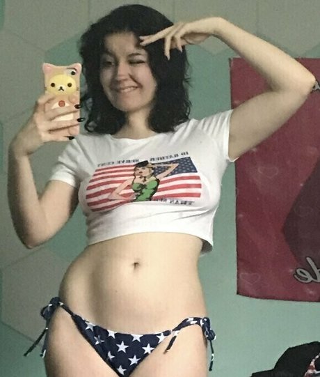 Gutsluvr pornstar beautiful pics