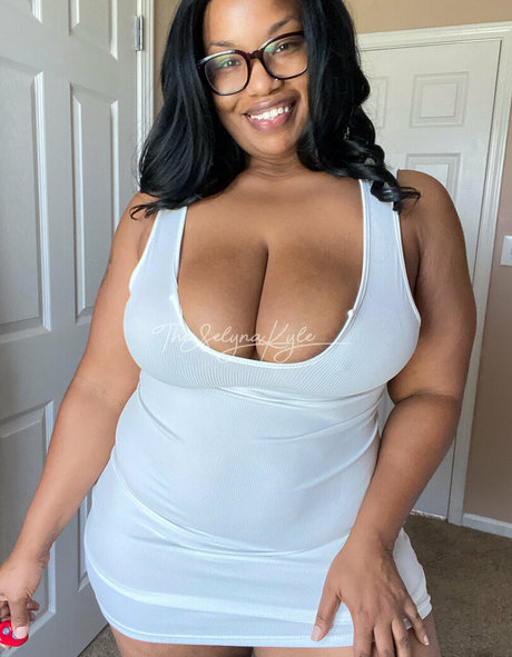 selynakylexoxo perfect pornstar images