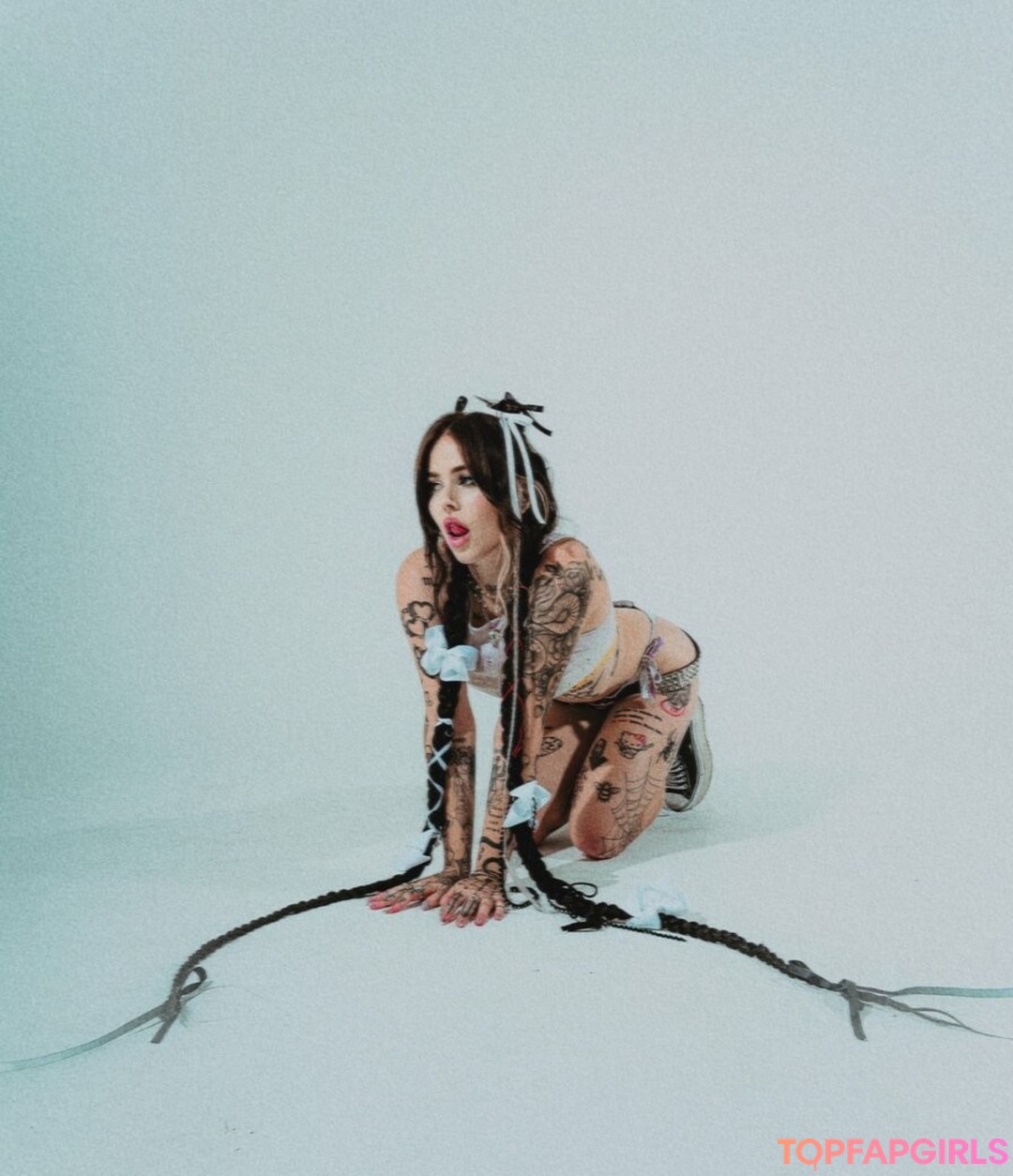 hairy armpits onlyfans erotic image