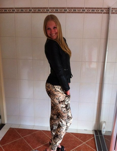 siswet19 sexy pornstar gallery