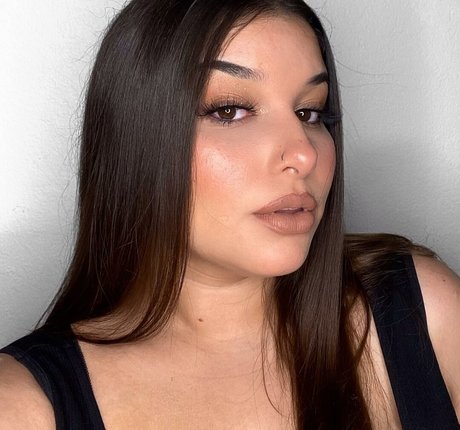 Ilianna star sexy pictures