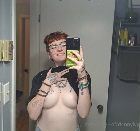 tr33ivy star erotic archive