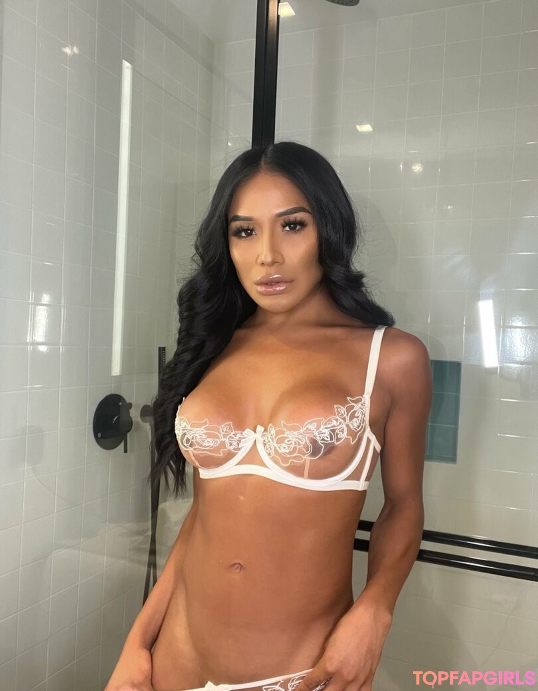 thessupreme free pornstar photo