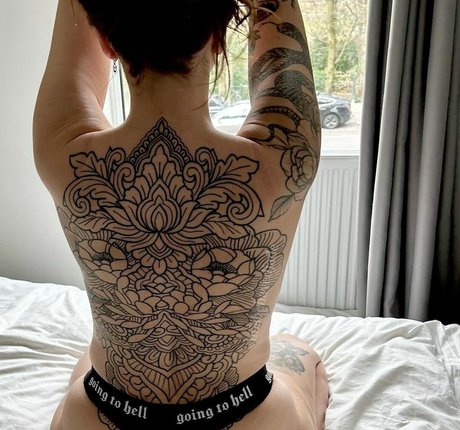 misbehavedjade art model photo