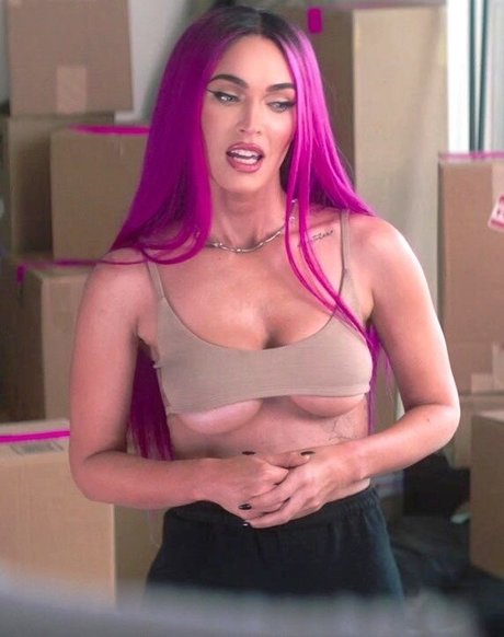 Megan Fox pretty model pictures