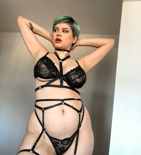 Moonvvenus naked actress photo