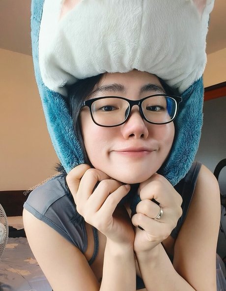 Poon Wrunya nude actress image