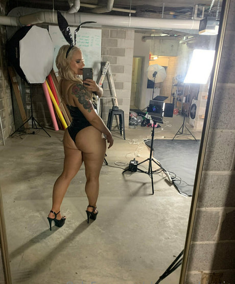 Shazza McKenzie star adult picture